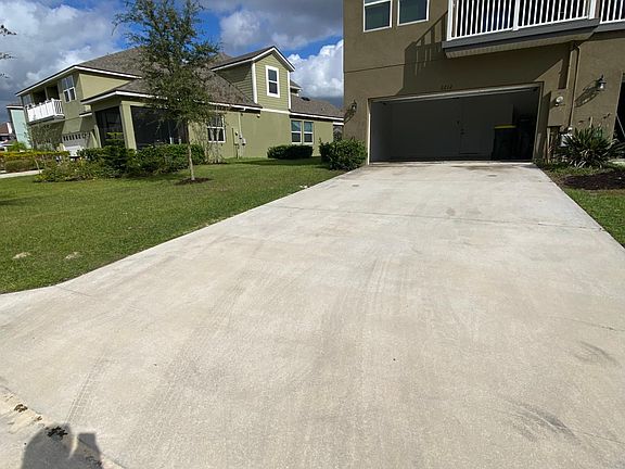 4th image of 2212 Loblolly Bay St