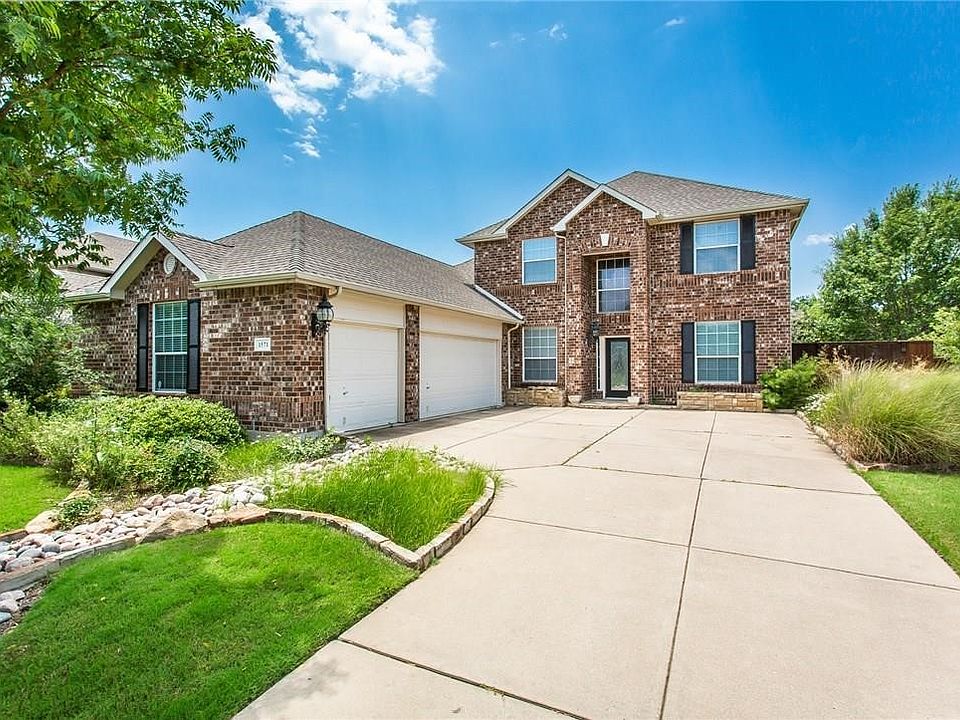 1st image of 1571 Sweetbriar Dr