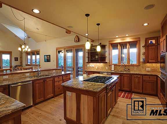 2nd image of 2125 Bear Dr
