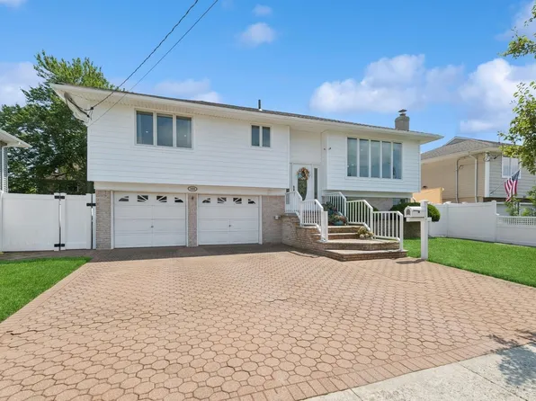 159 Harris Drive, Oceanside, NY 11572