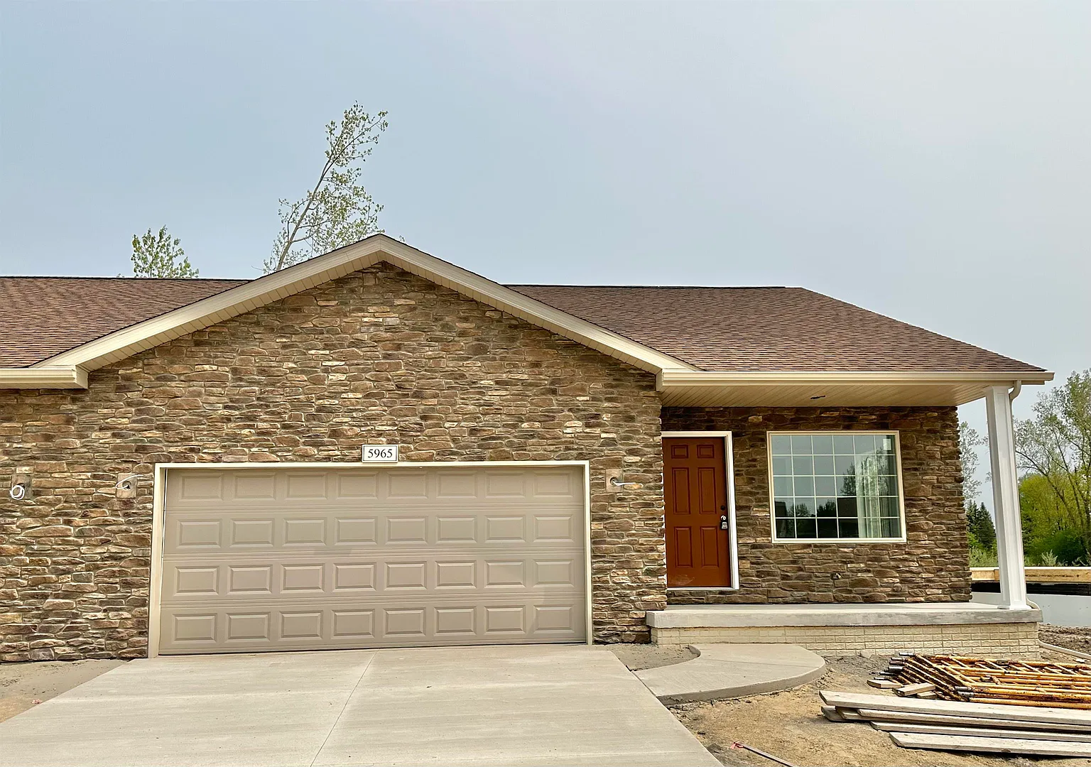 5965 Faith Blvd photo 1