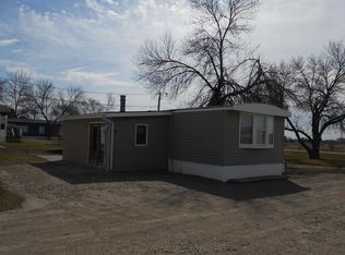 13 Mgm Trailer Ct SE, Jamestown, ND 58401