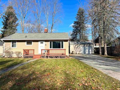 1217 Corrinne St, Midland, MI, 48642