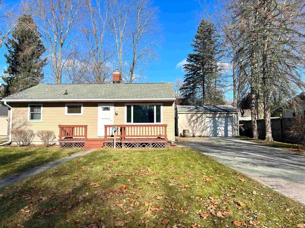 1217 Corrinne St, Midland, MI 48642