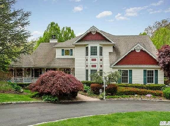 3rd image of 3 Strawberry Knoll Ct