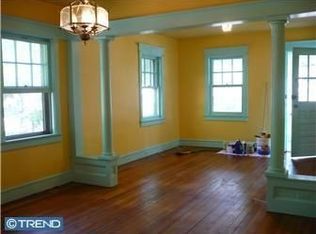 73 Chestnut St, Woodbury, NJ 08096