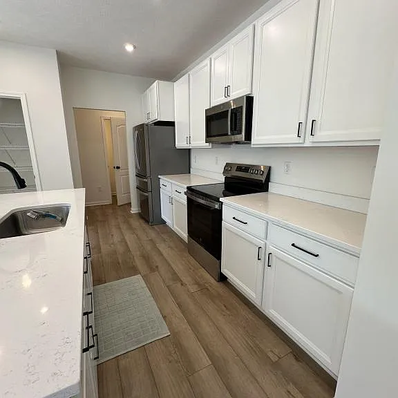 155 Strawberry Field Dr — Photo 4