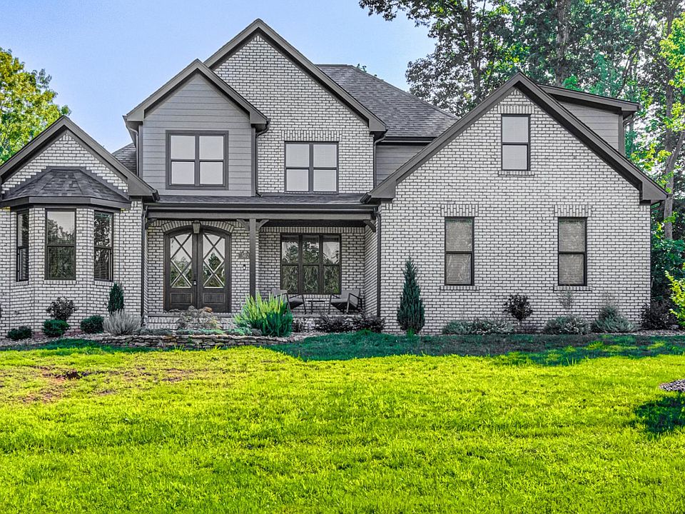 1st image of 502 Sallies Dr