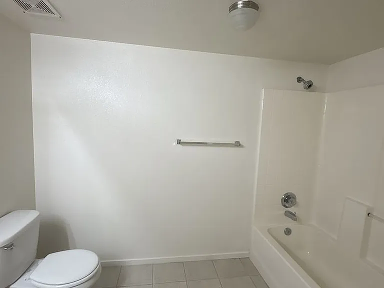 Ashely Square Apartments! — Photo 13