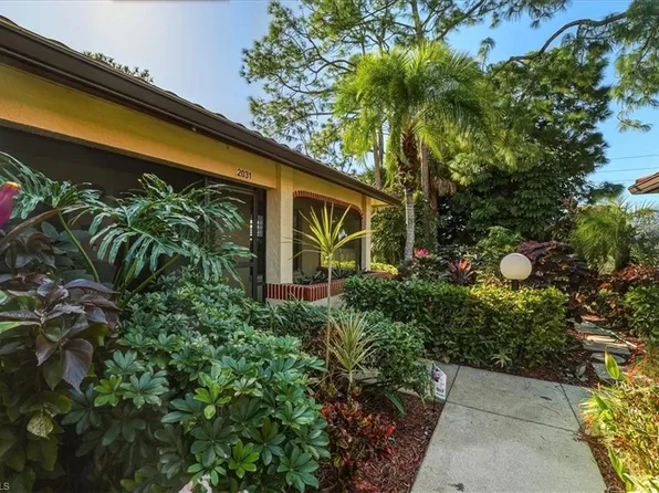 2031 Pine Isle LN #2031, NAPLES, FL 34112