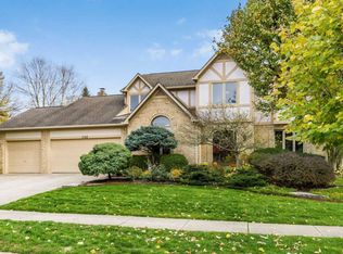 7122 Bluffstream Ct, Columbus, OH 43235