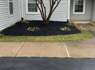 654 Rose Hollow Dr APT A, Morrisville, PA 19067