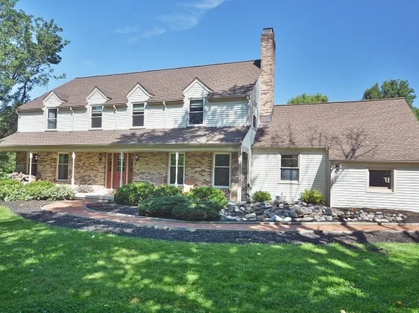 1 Chrystal Dr, Clinton Twp., NJ 08833