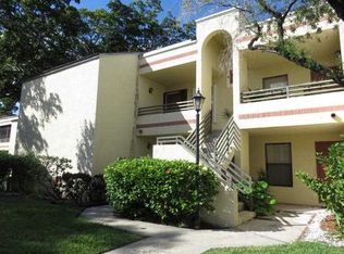 1084 N Hiatus Rd #1084, Pembroke Pines, FL 33026