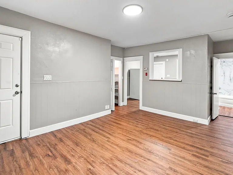 425 Wood Ave #427 — Photo 11