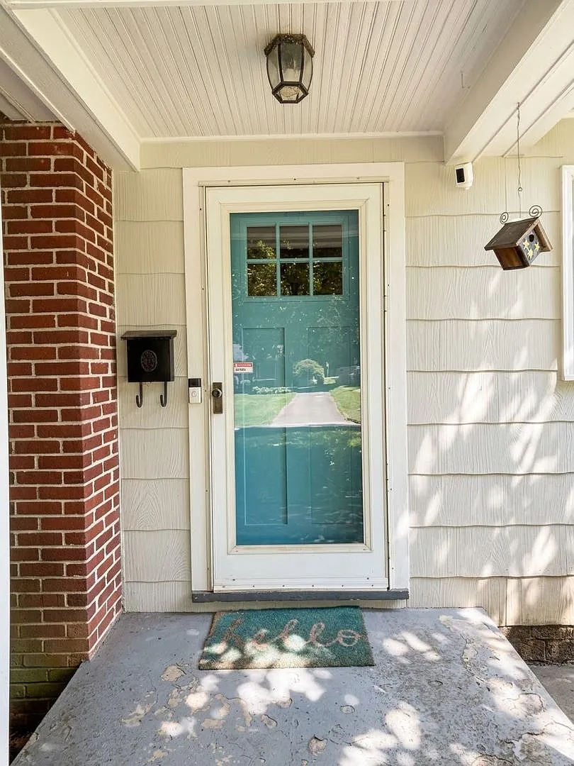 2345 Cherokee Lane (MTR) — Photo 1