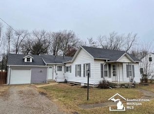 8449 Secor Rd, Lambertville, MI 48144