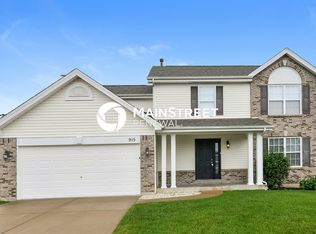 915 Stone Crossing Dr, Wentzville, MO 63385