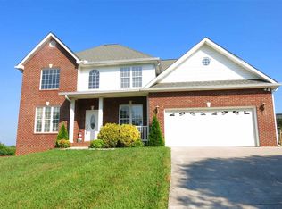 3026 Waters Edge Dr, Morristown, TN 37814