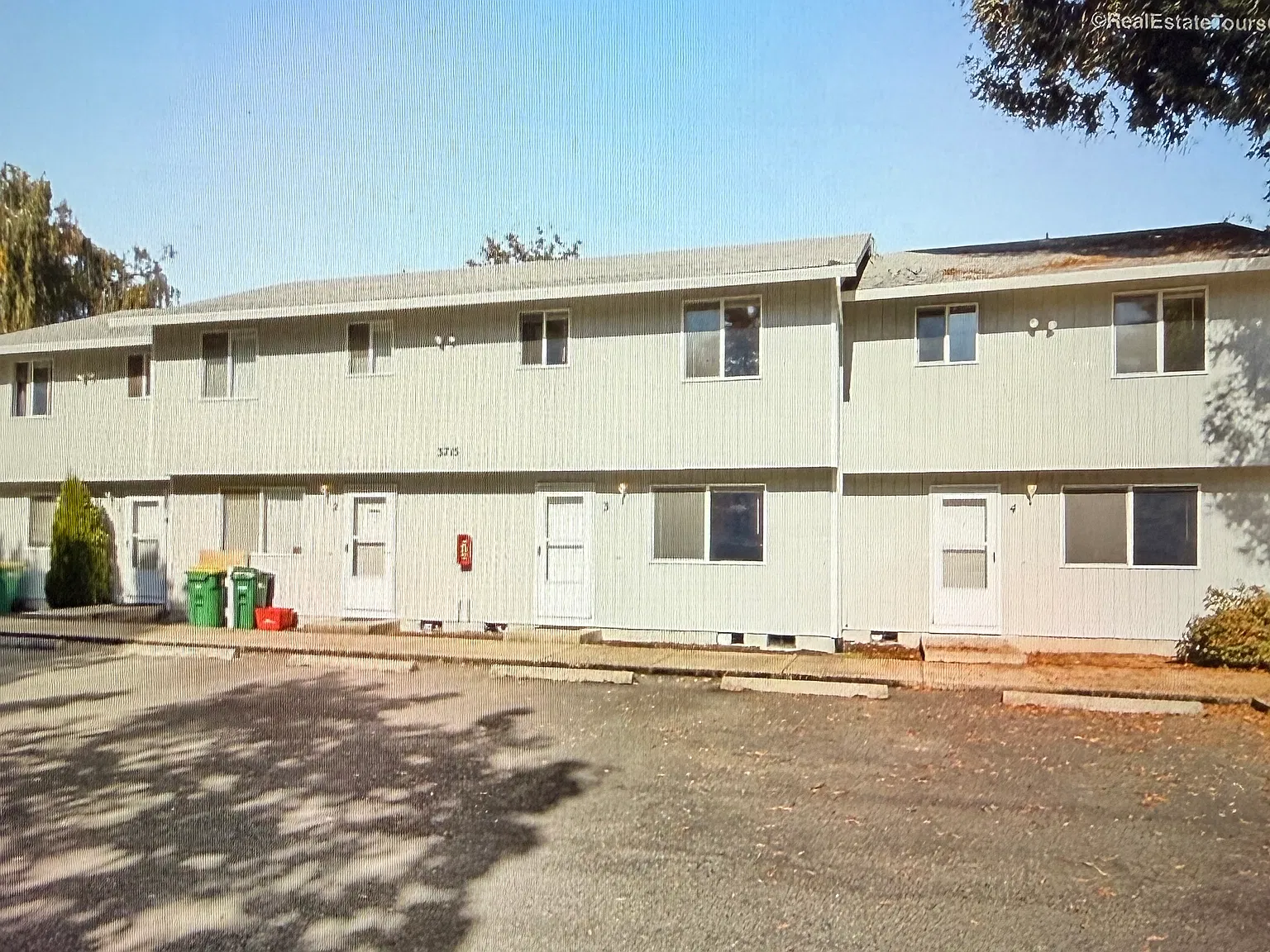2 bed, 1.5 bath, 1100 sqft, $1,675 — Photo 1