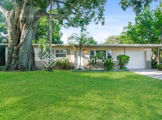 8490 75th Pl, Seminole, FL 33777