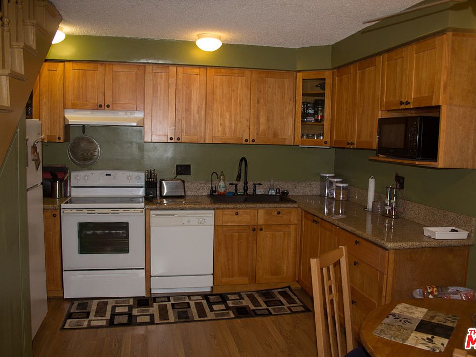 1st image of 11025 Kittridge St APT 127
