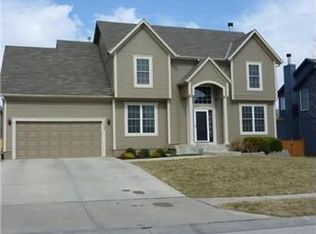 15288 W 154th St, Olathe, KS 66062