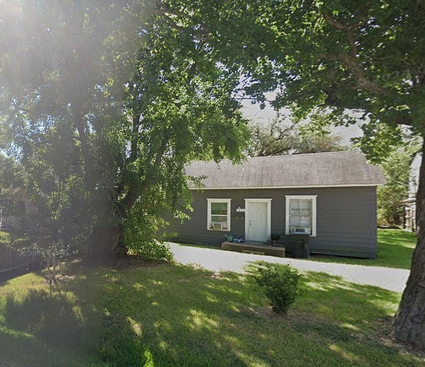 1st image of 2649 Royal Ave