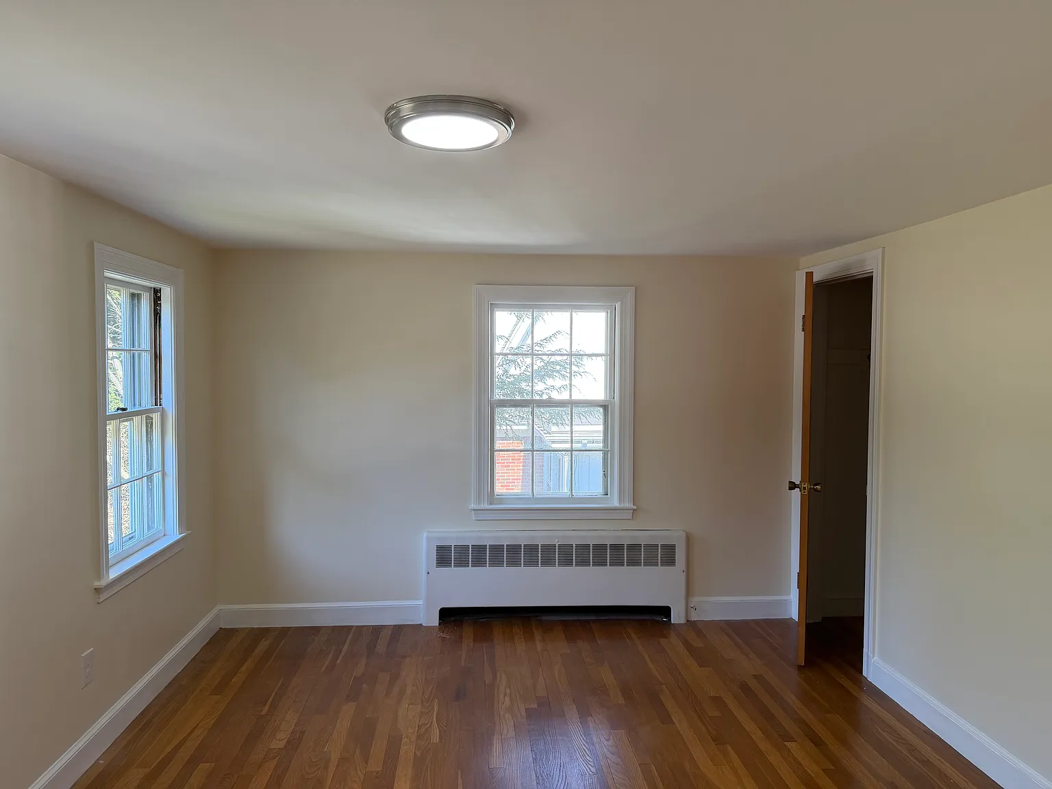 3 bed, 1744 sqft, $4,000 — Photo 1