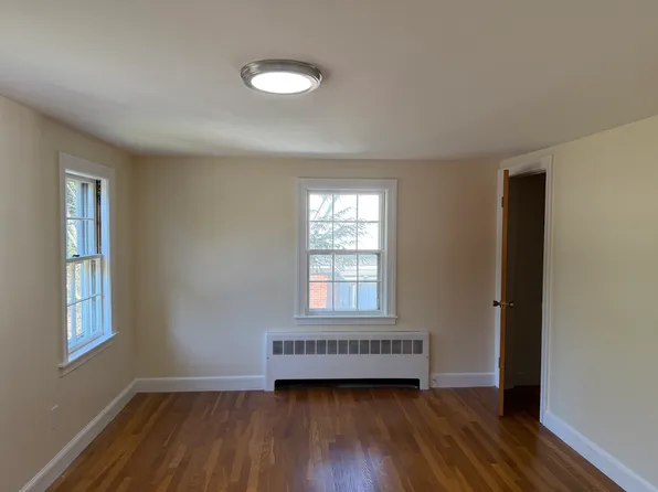 795 Brook Rd, Milton, MA 02186