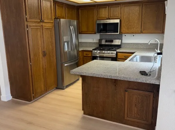14159 Apple Creek Dr, Victorville, CA 92395