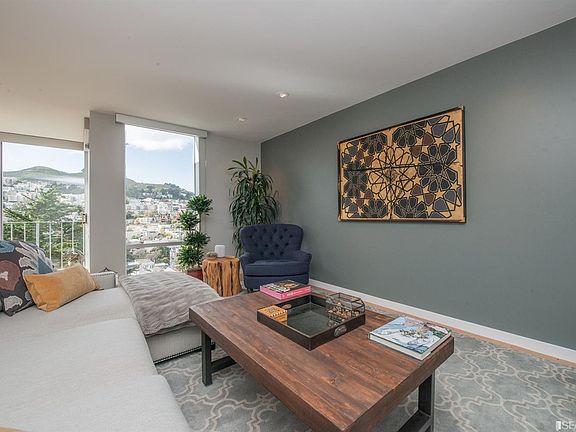 3rd image of 470 Collingwood St APT 8
