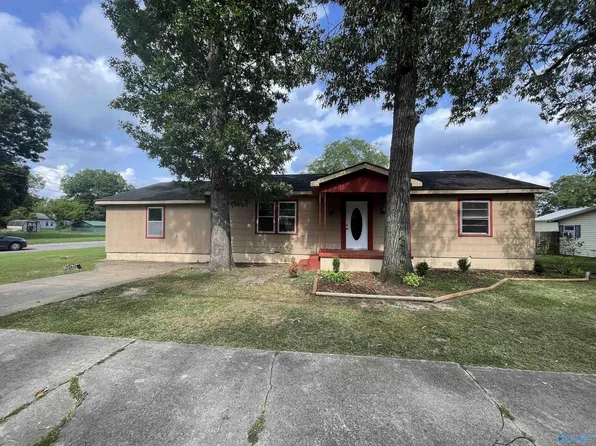 500 Van Courtland St, Gadsden, AL 35904
