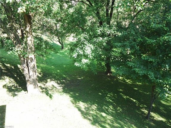 3rd image of 7449 N Linden Ln