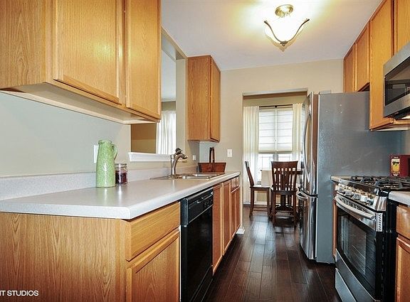 2nd image of 2964 White Thorn Cir
