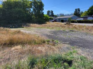 805 Jacobson Way, Lakeside, OR 97449