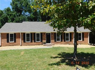 1621 Bolingbroke Rd, High Point, NC 27265
