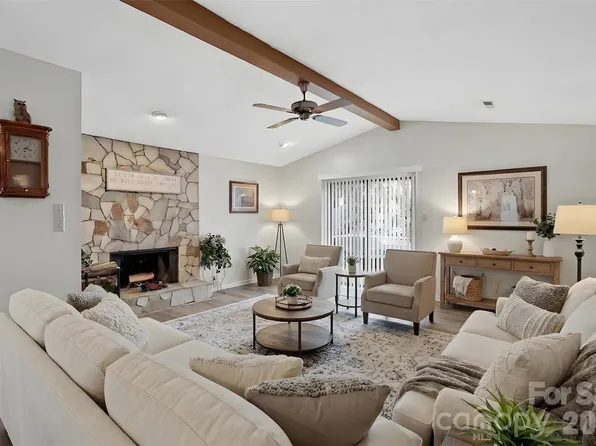 2313 E Terra Stone Ct, Winston Salem, NC 27103