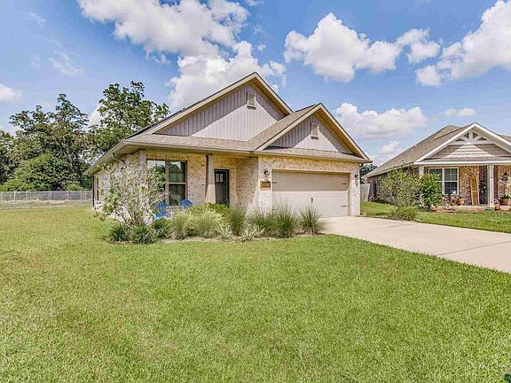3rd image of 6614 Covington Cir