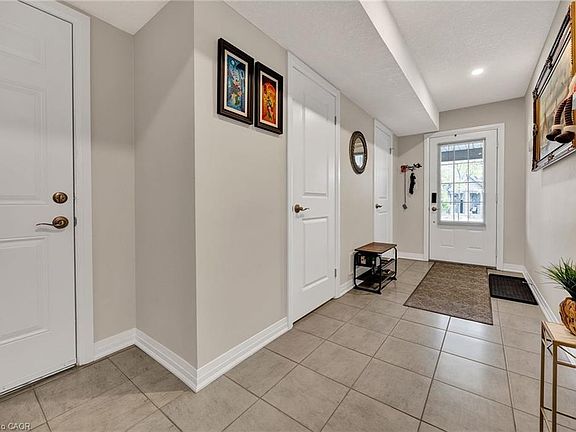 4th image of 115 S Creek Dr #2C