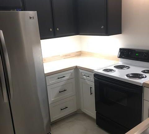 UNDER-CABINET LIGHTING