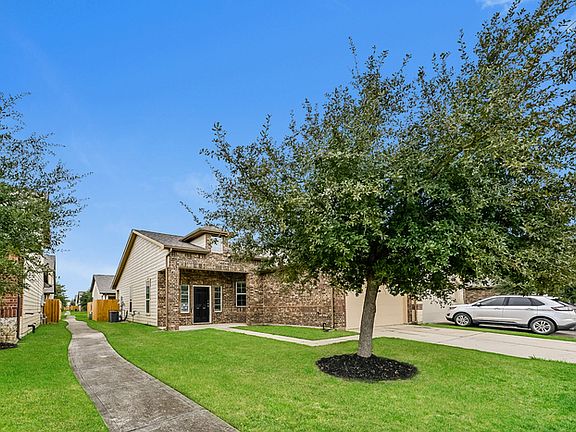 2nd image of 9714 Elia Ct