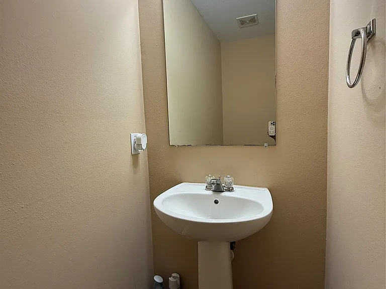 2623 Marble Manor Ln — Photo 16