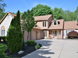 1860 Sperrys Forge Trl, Westlake, OH 44145