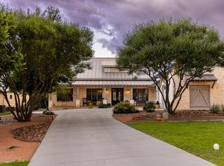 4064 Comanche Trace Dr E, Kerrville, TX 78028