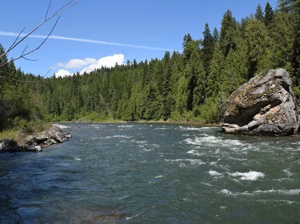 1109 Cemetery Rd, Priest River, ID 83856