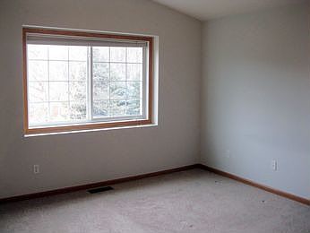 4th image of 2099 Gresham Ave N