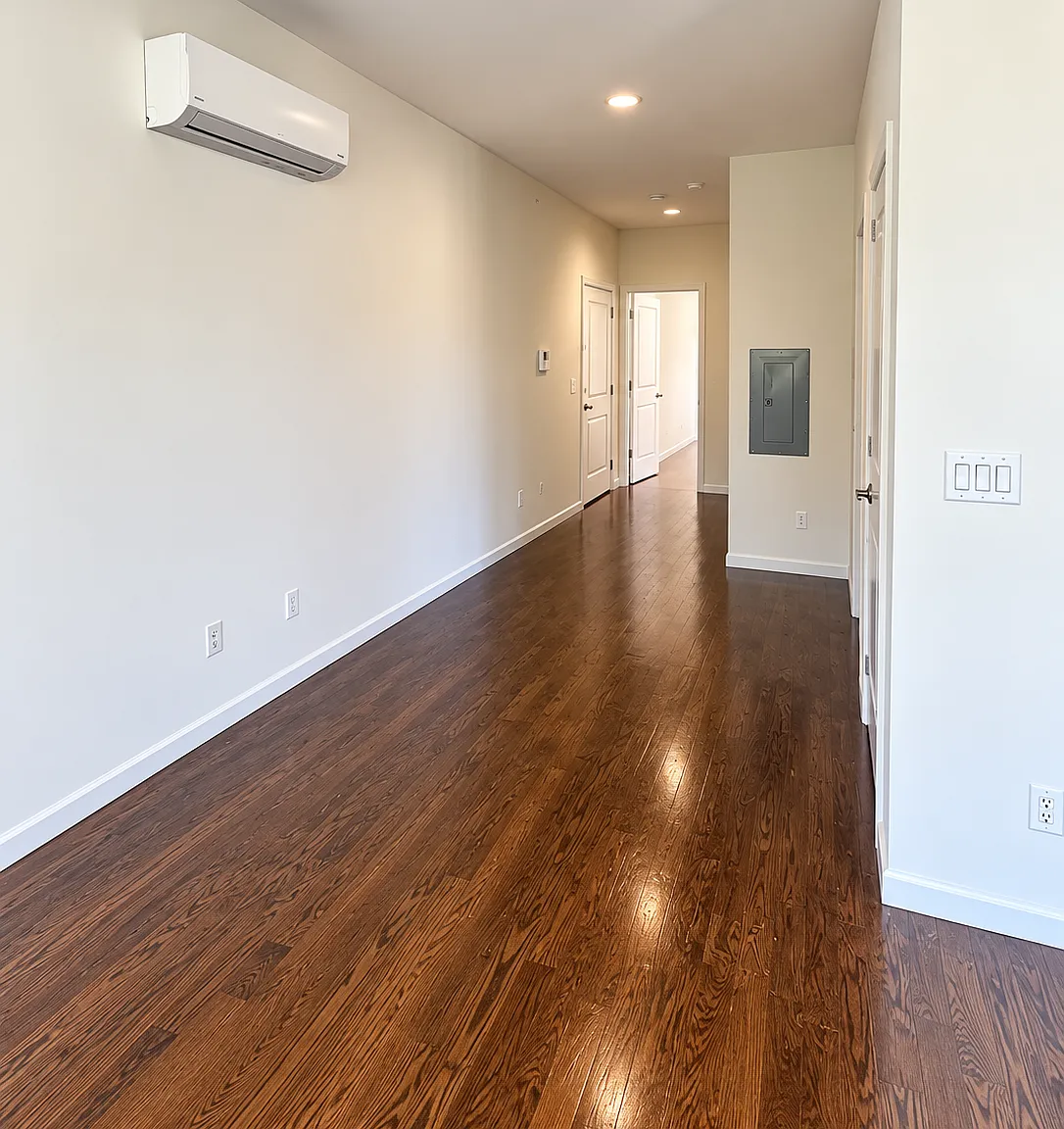 162 Gregory Ave — Photo 2