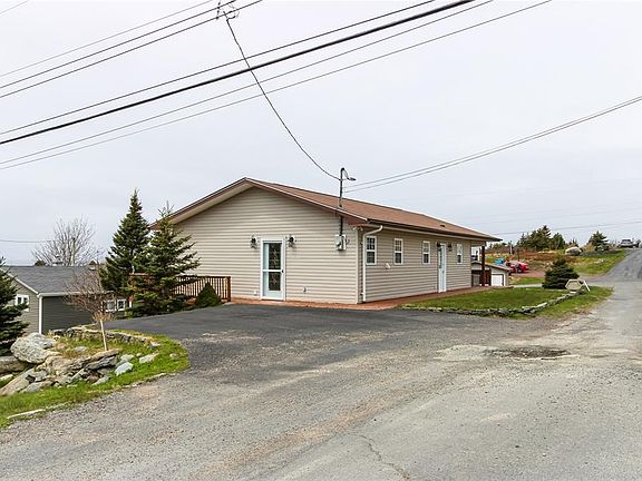 4th image of 335 Main Road