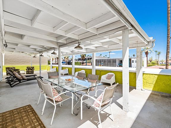 3rd image of 673 N Palm Canyon Dr